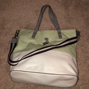 Jessica Simpson purse